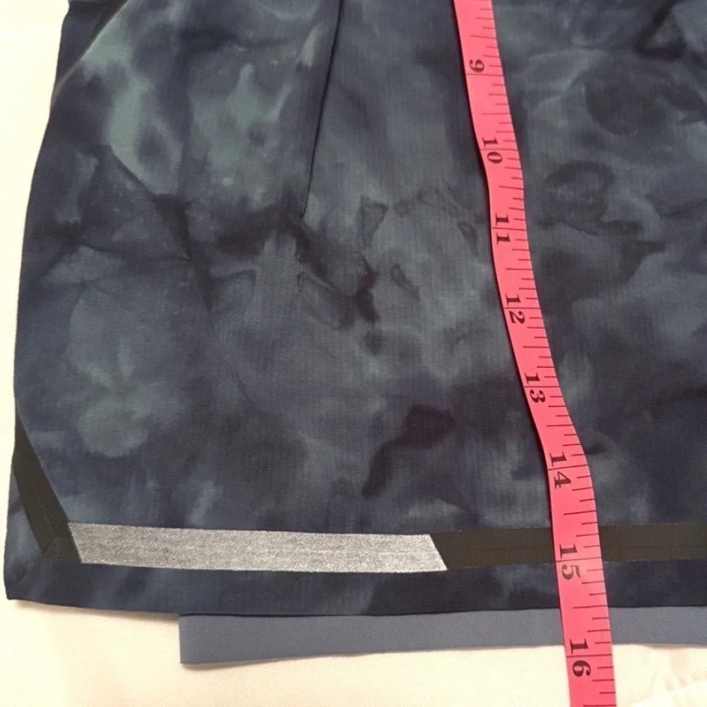 Lululemon Athletic Surge Shorts 6